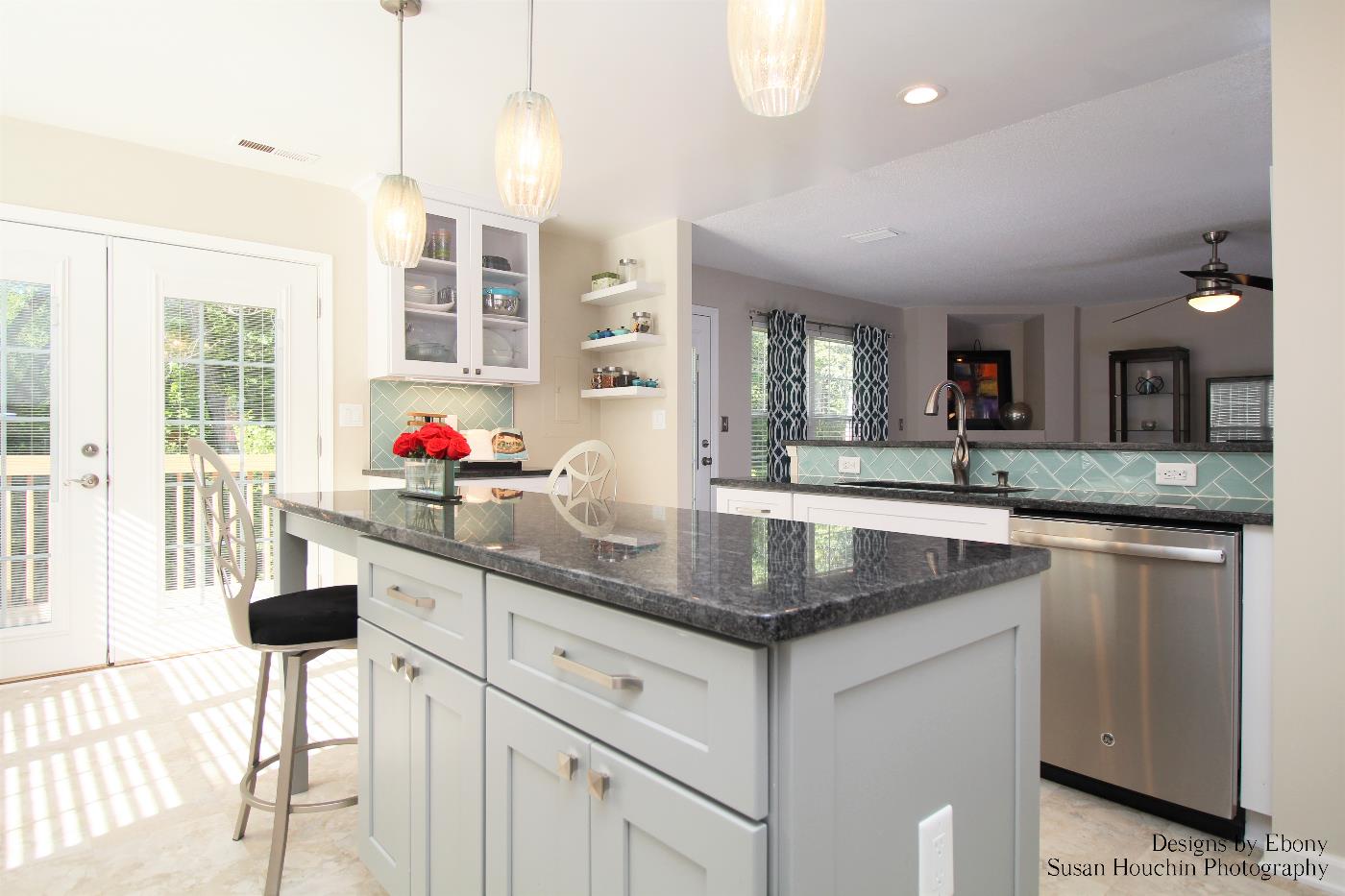 Yorktown Kitchen | ProSource Wholesale