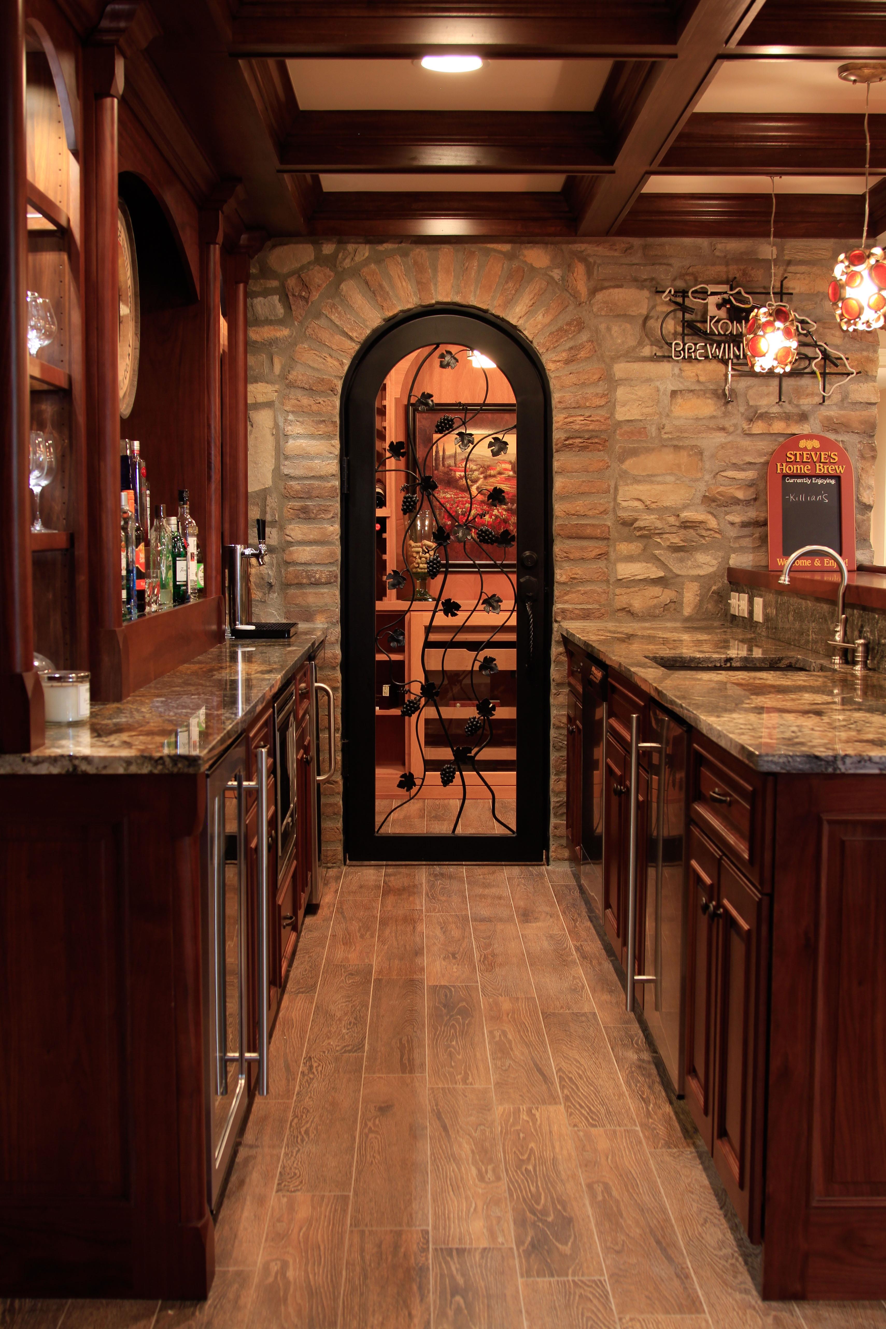 Tastefully Designed Basement Bar | ProSource Wholesale