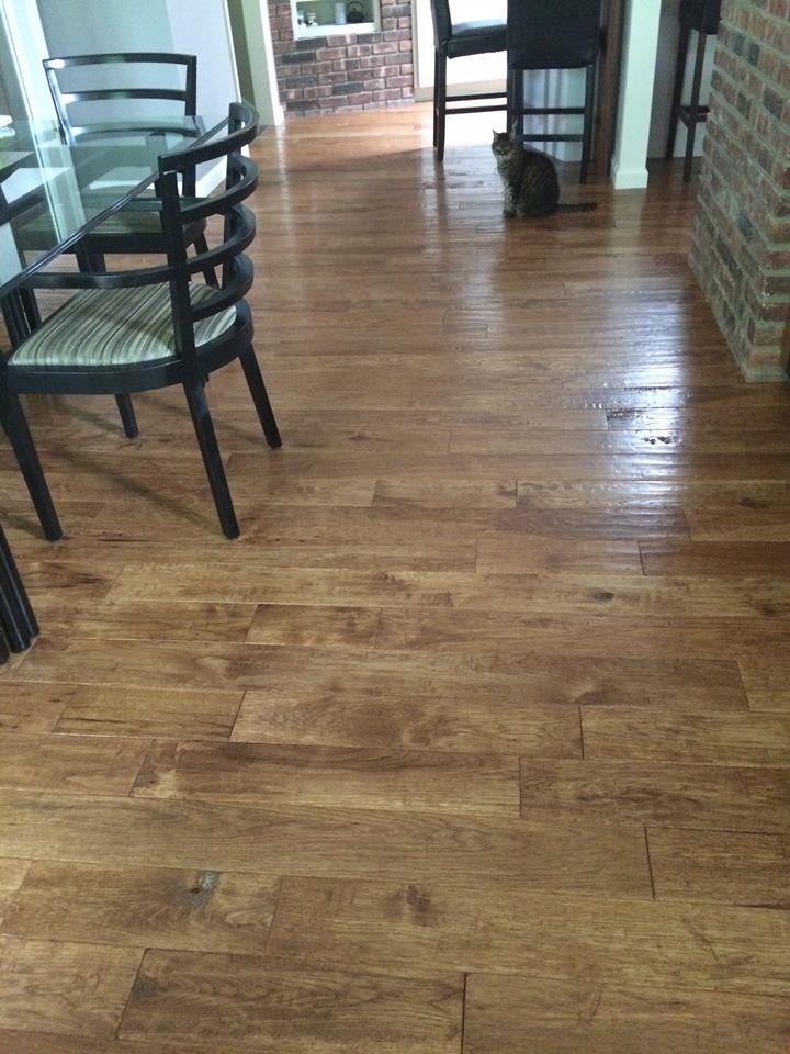 Sahara Hardwood Floor Dining