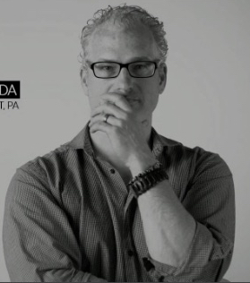 a photo of the account manager